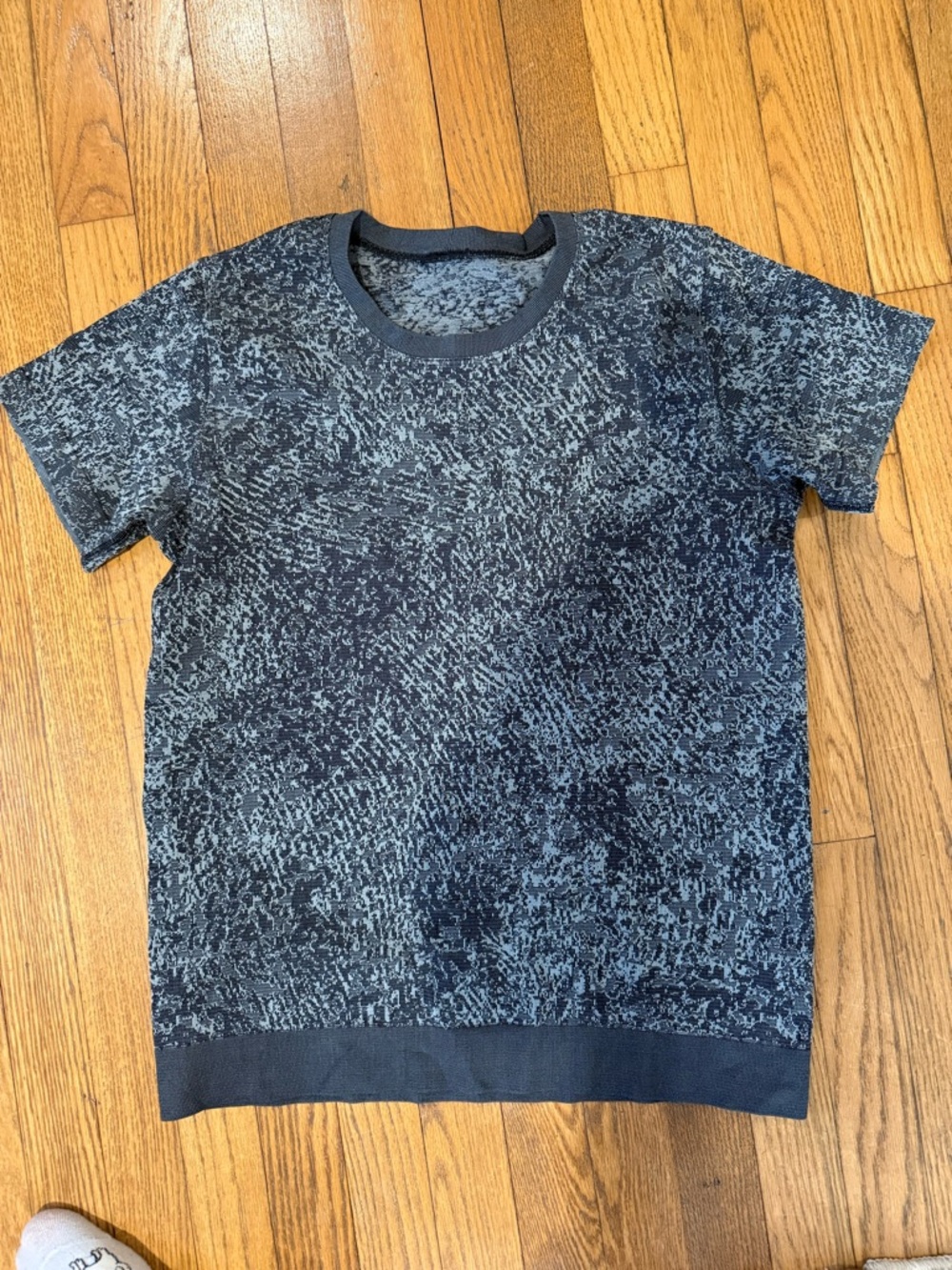 lululemon athletica compression tee s/m